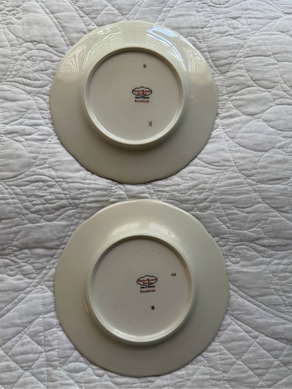 Pair of vintage China Plates, Theodore Haviland Rosalinde Pattern - Picture 2 of 5